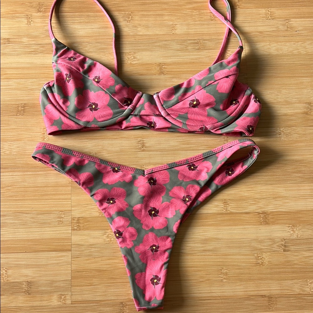 Large Benoa Hau Set